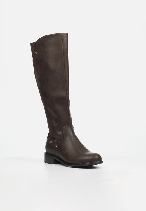 Butterfly Feet - Huda 16 Riding - Chocolate