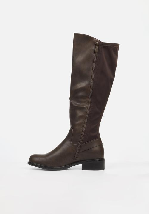 Butterfly Feet - Huda 16 Riding - Chocolate