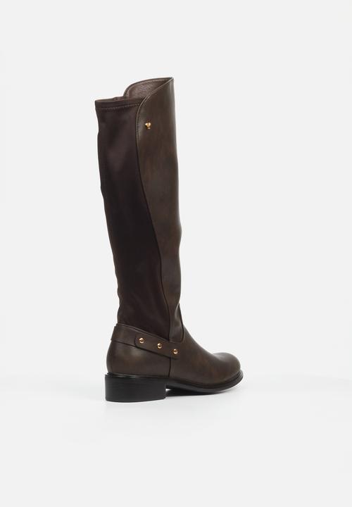 Butterfly Feet - Huda 16 Riding - Chocolate