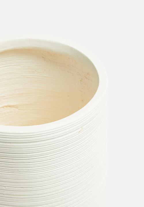 Sixth Floor - Villa fiberclay planter - Off white