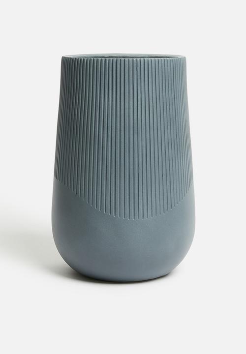 Sixth Floor - Lou fibreclay planter - Charcoal