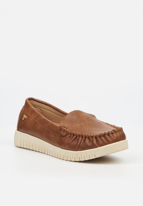 Butterfly Feet - Pyper 1 Boat - Tan