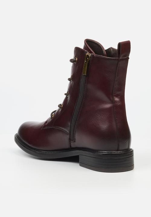 Miss Black - Victoria 2 boot - burgundy