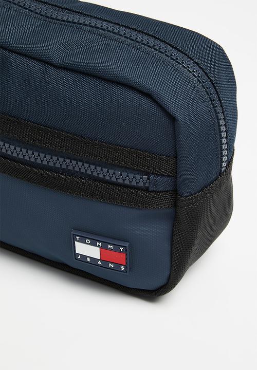 Tommy Hilfiger - Tjm Freshman Washbag - Dark Night Navy