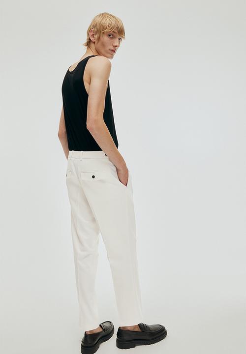 H&M - Regular fit cropped trousers - cream 