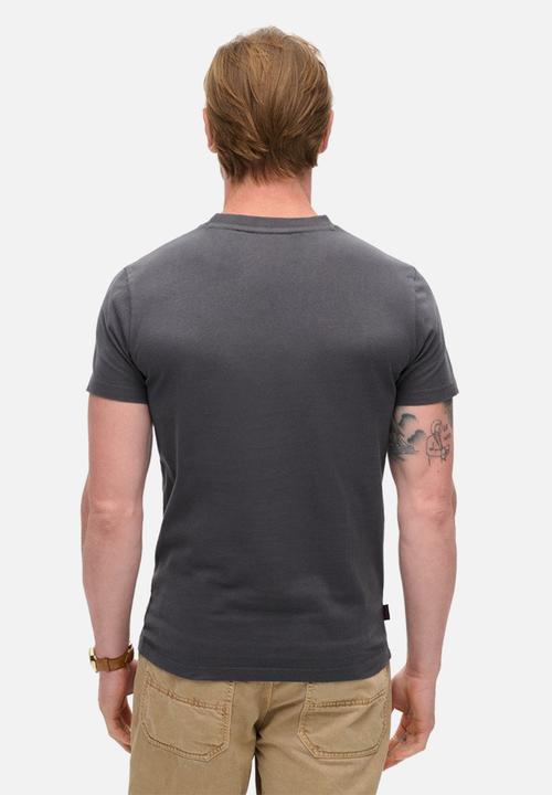 Superdry. - Essential Logo Emb Tee - Graphite Black/Fluro Red