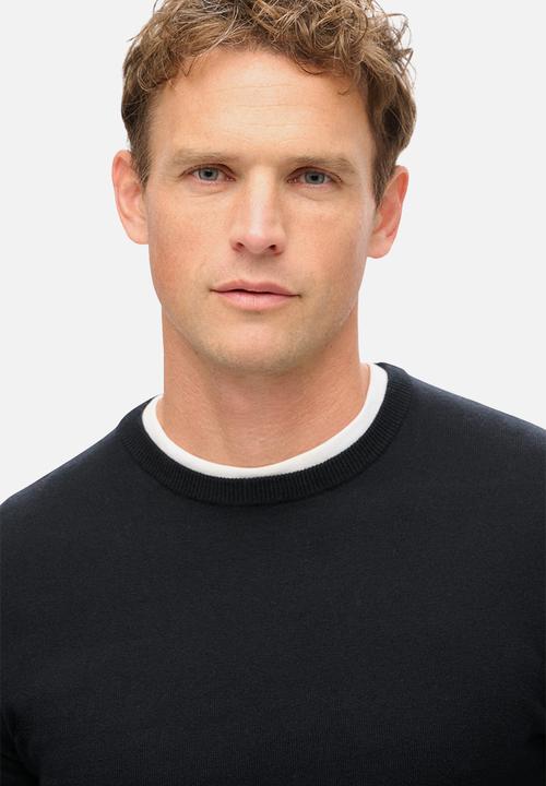 Superdry. - Essential Jumper - Black