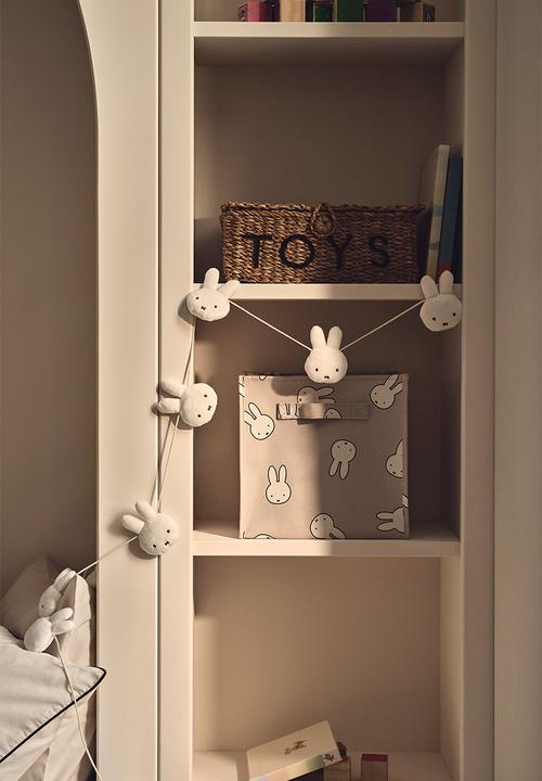 H&M - Printed storage basket - light greige/miffy