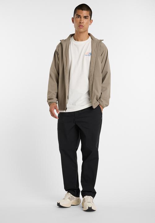 New Balance  - NB Athletics Multi Color Tee - White