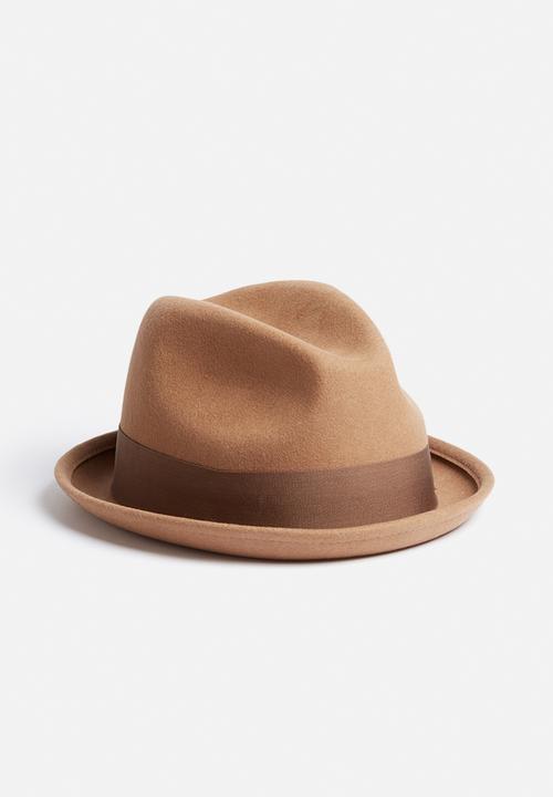 brixton tan hat