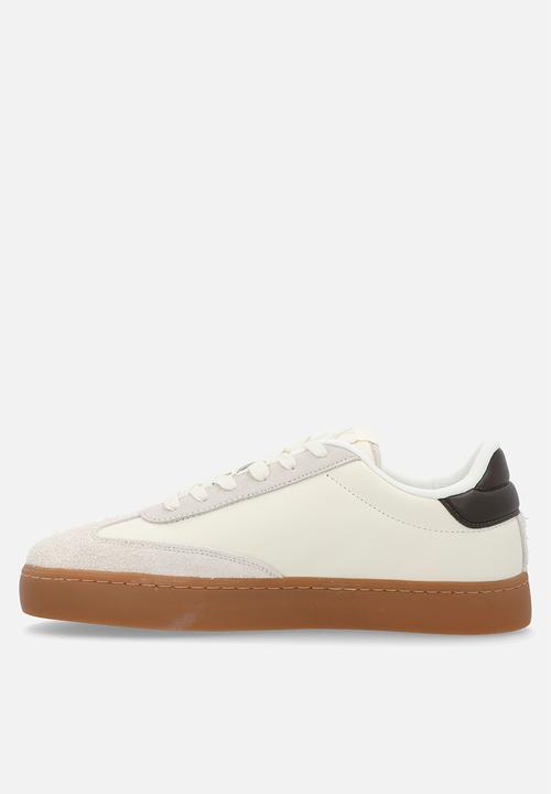 Calvin Klein - Classic cup low lace up lth fad - Creamy White/Eggshell