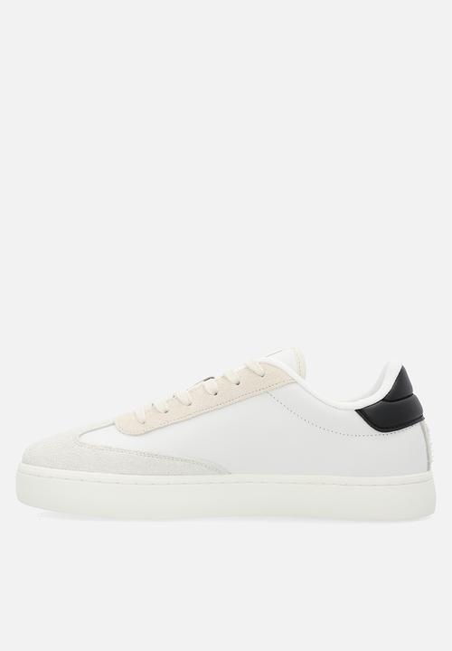 Calvin Klein - Classic cup low lace up lth fad - b white/creamy white/ck black