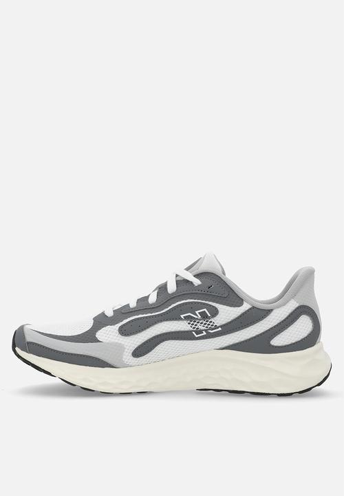 New Balance  - Arishi Lux v4