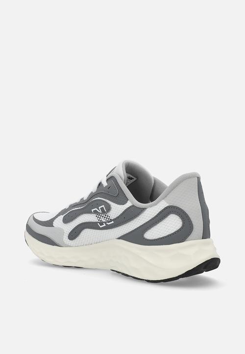 New Balance  - Arishi Lux v4