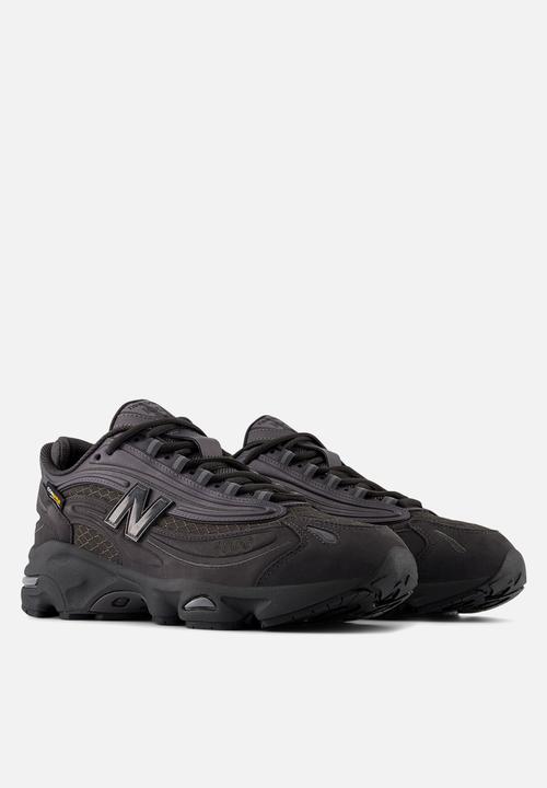 New Balance  - M1000