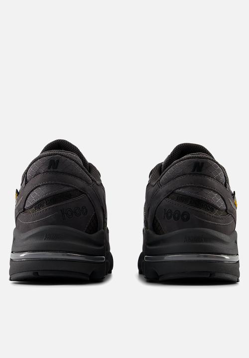 New Balance  - M1000