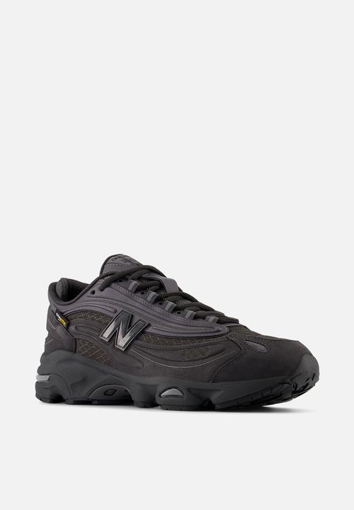 New Balance  - M1000