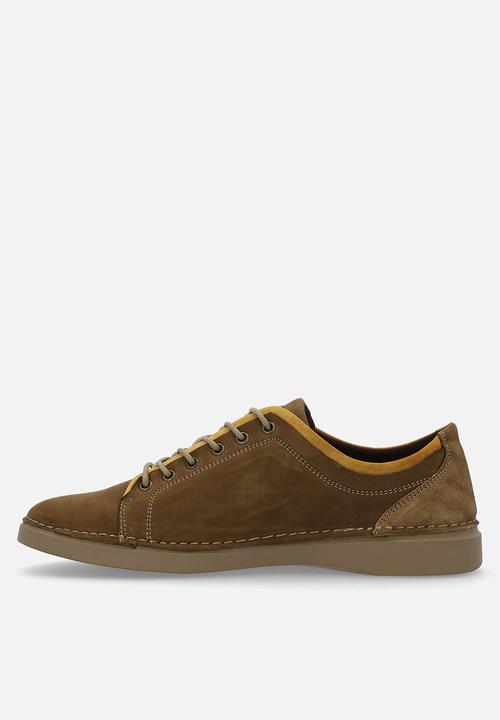 Hush Puppies - Keano - Brown