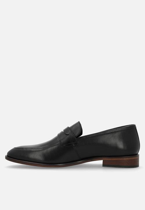 Hush Puppies - George - Black leather