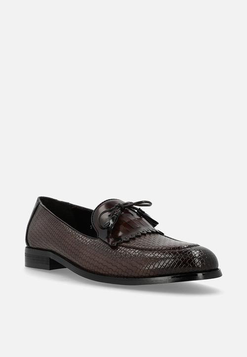 PC - Basket weave slip on- Choc