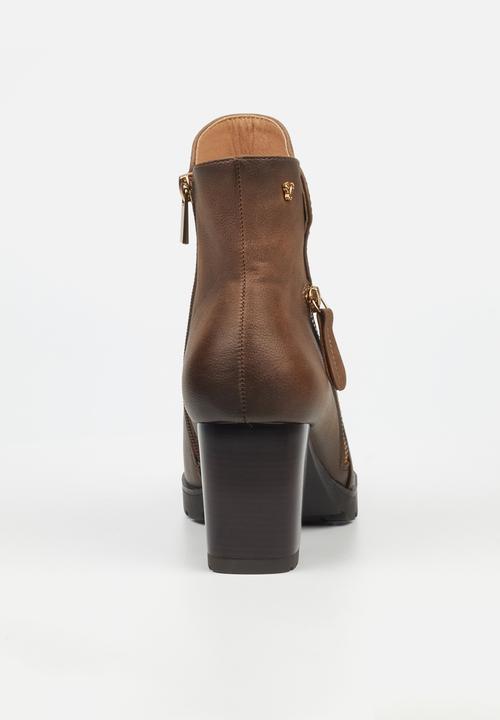 Butterfly Feet - Kylin 3 Ankle - Chocolate