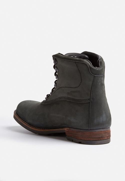S.P.C.C - Hiker boot