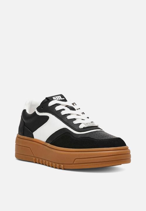 Steve Madden - Courtyard Sneaker - Black