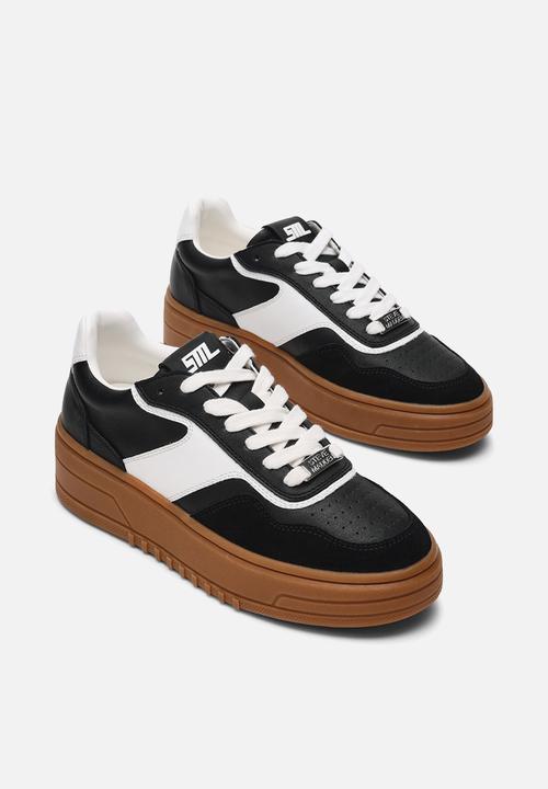 Steve Madden - Courtyard Sneaker - Black