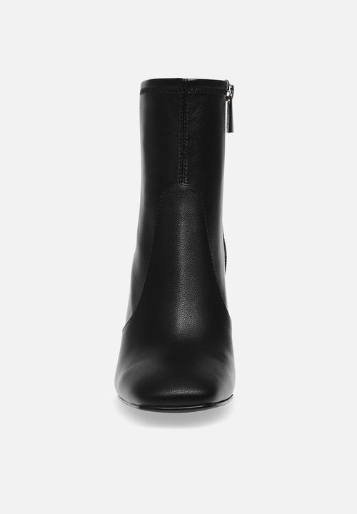 Steve Madden - Locale Ankle Boot - Black