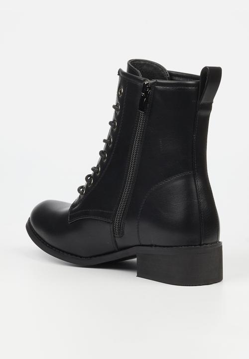 Butterfly Feet - Tyler 2 Lace-Up - Black