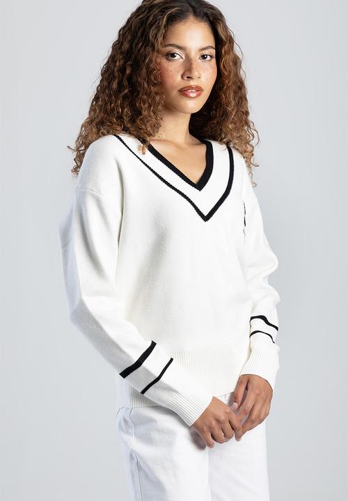 SISSY BOY - RUE: Logo Knit V-Neck Sweater - White