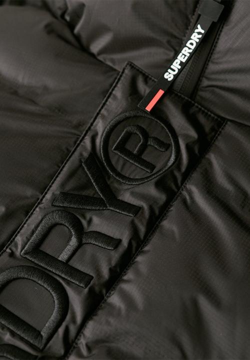 Superdry. - Hooded city graphic puffer jacket - black