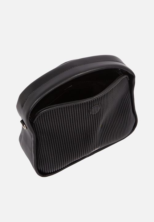 Calvin Klein - Rib mini flap20 pu-black