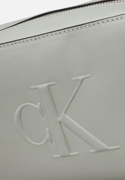 Calvin Klein - Sculpted camera bag deboss-slate gray