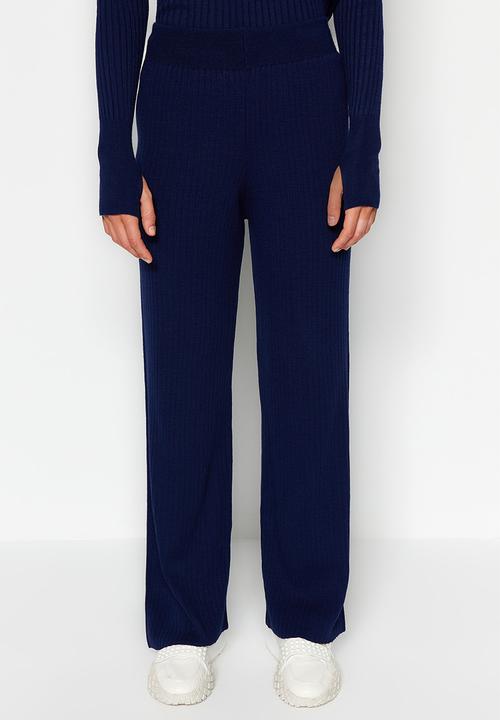 Trendyol - Basic finger detailed knitwear bottom-top set - navy blue