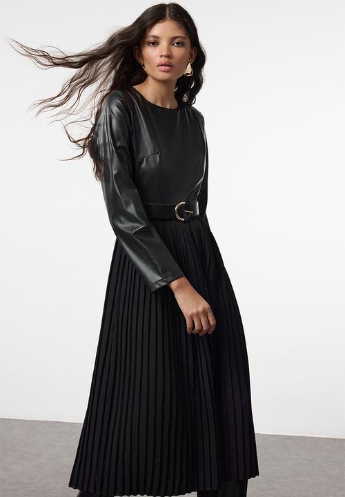 Trendyol - Belted faux leather pleated a-line midi woven dress - black