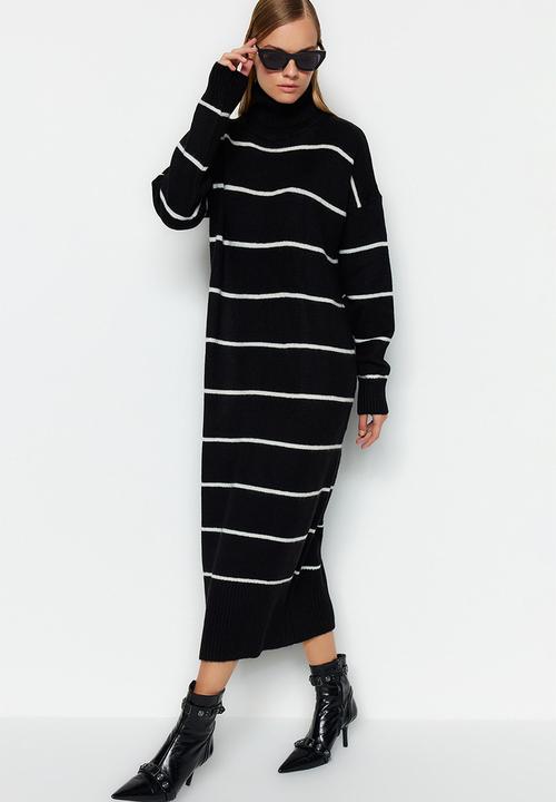 Trendyol - Maxi knit wide pattern soft texture dressess - black