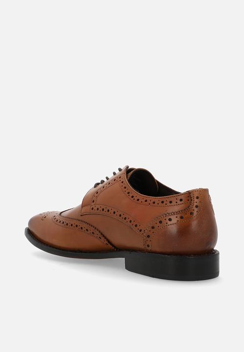 Hush Puppies - Wesley - Tan leather