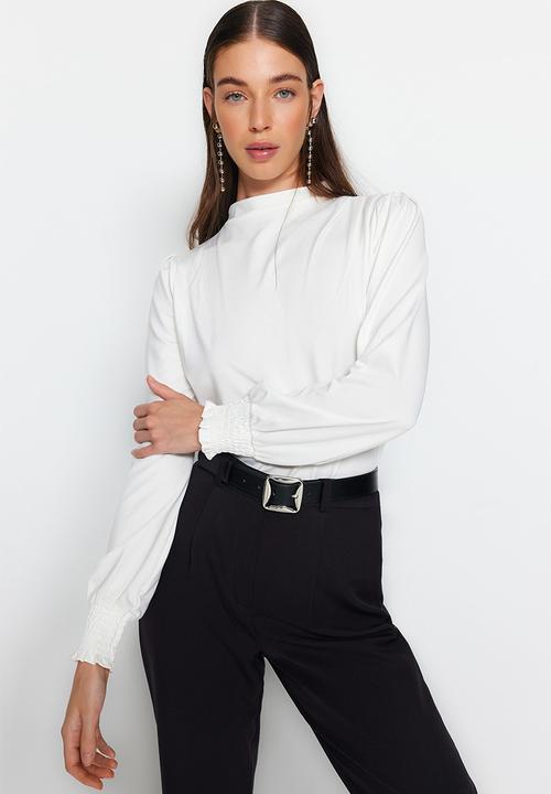 Trendyol - High neck regular fit gipe detail elastic knitted blouse - ecru 