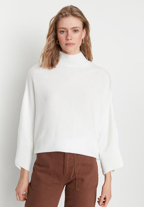 Trendyol - Ecru soft textured wide fit knitwear
