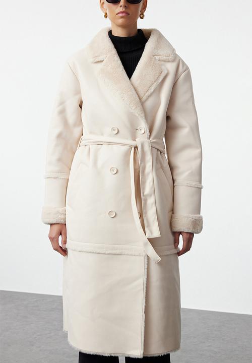 Trendyol - Ecru oversize wide cut belted fur collar detailed long coat