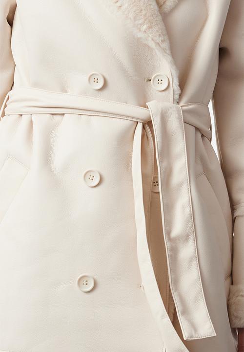 Trendyol - Ecru oversize wide cut belted fur collar detailed long coat