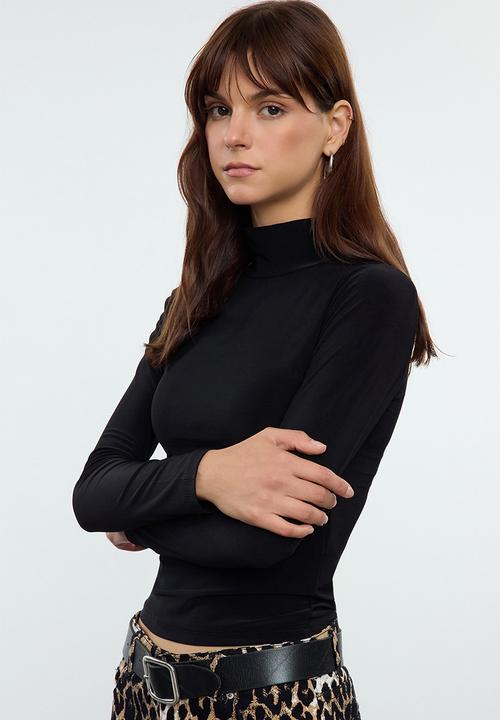 Trendyol - Fitted long sleeve high collar ribbed stretchy knitted top - black 