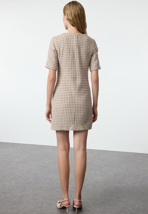 Trendyol - Houndstooth straight cut button detailed tweed woven dress - cream 