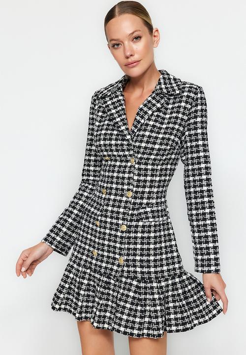 Trendyol - Flounce button detailed tweed woven dress - black