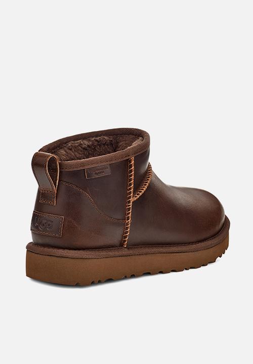 UGG® - Classic ultra mini lthr regen boot - ironwood