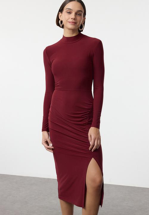 Trendyol - Drape detailed slit high collar fitted midi knitted dress - burgundy