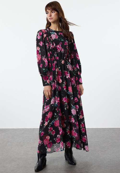 Trendyol - Floral Patterned Ruffled Woven - Black 
