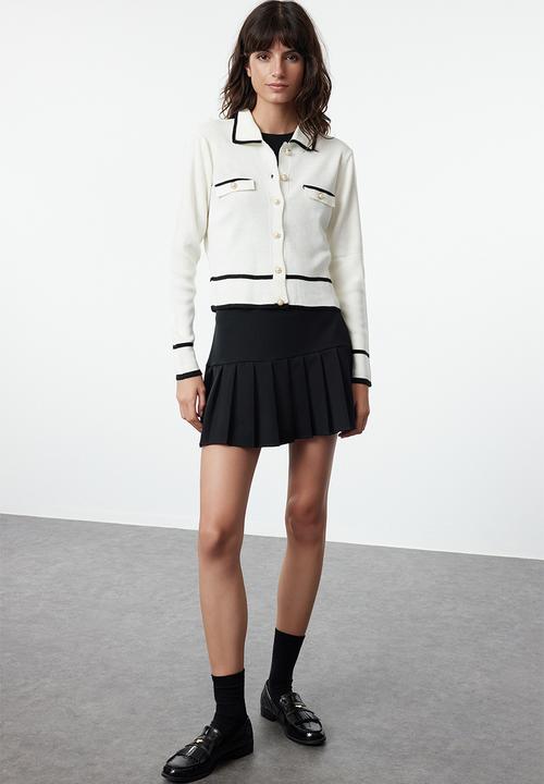 Trendyol - Colour blocked polo neck knitwear - ecru