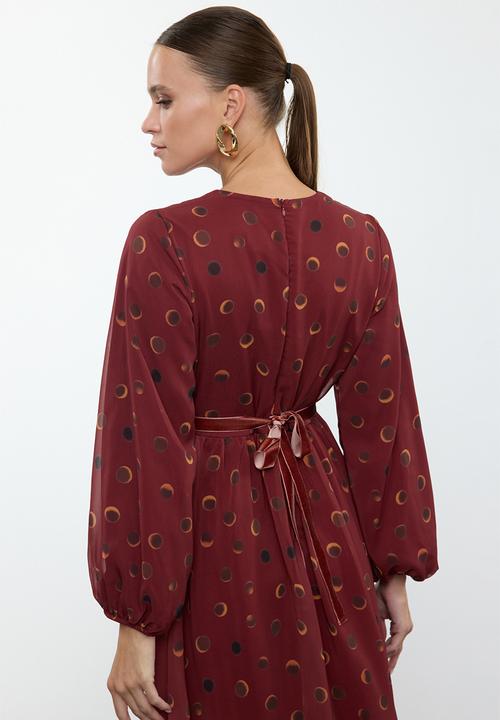 Trendyol - Chiffon Stripe Detailed Patterned Woven - Burgundy